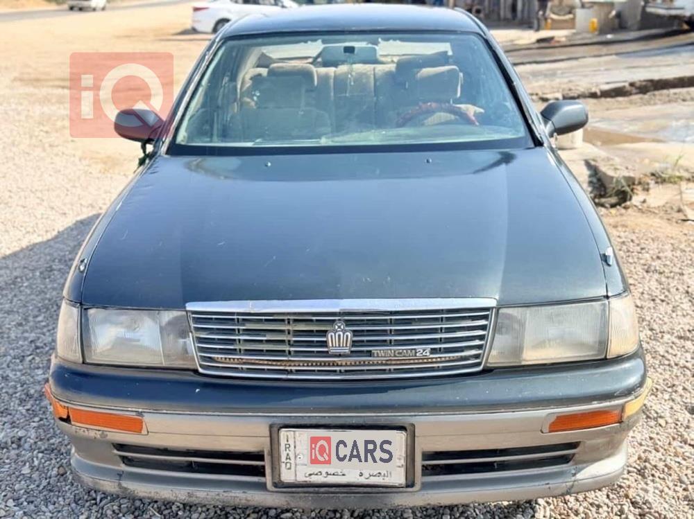 تۆیۆتا کراون